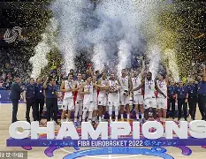 热刺发布联赛杯对曼联海报